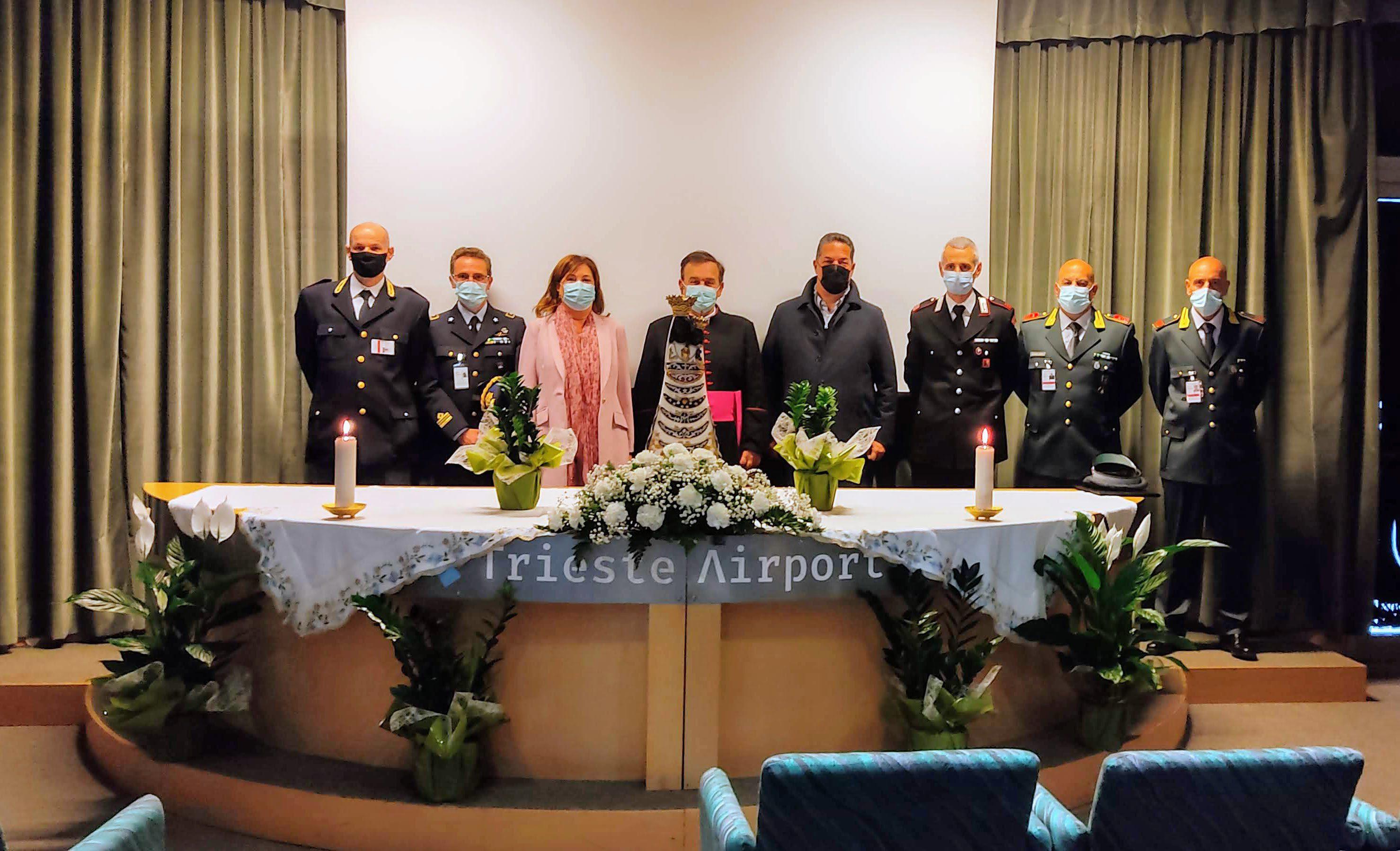 Copertina per Al Trieste Airport fino al 15 ottobre la Madonna di Loreto